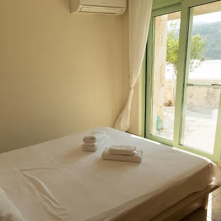 Meganisi Blue * Spartokhórion